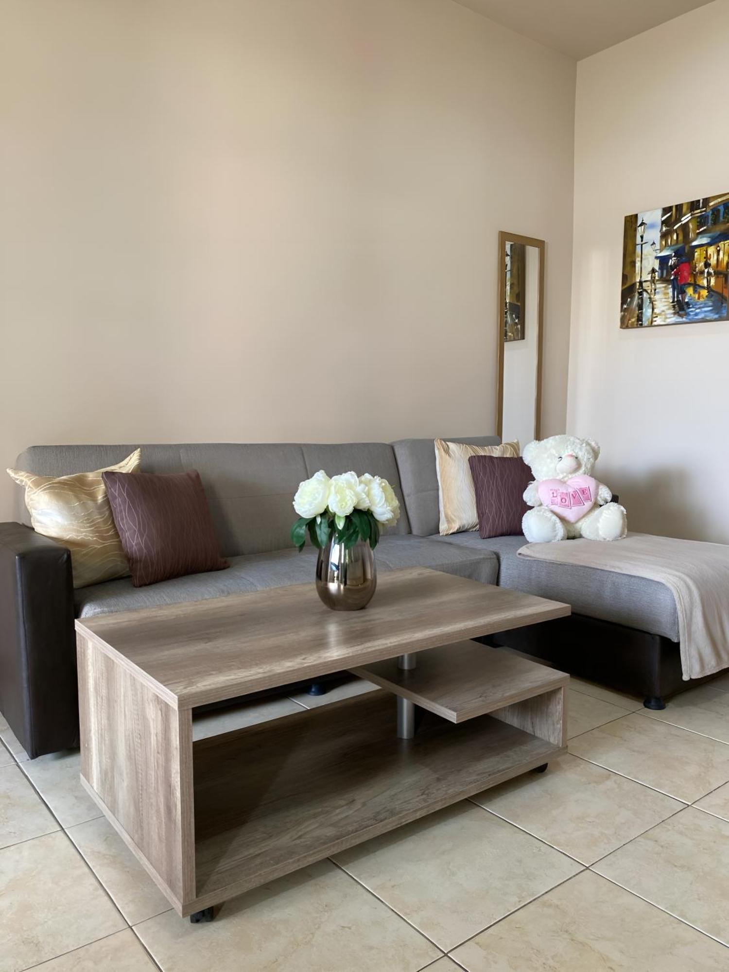 Aqualuna Premium Apartment